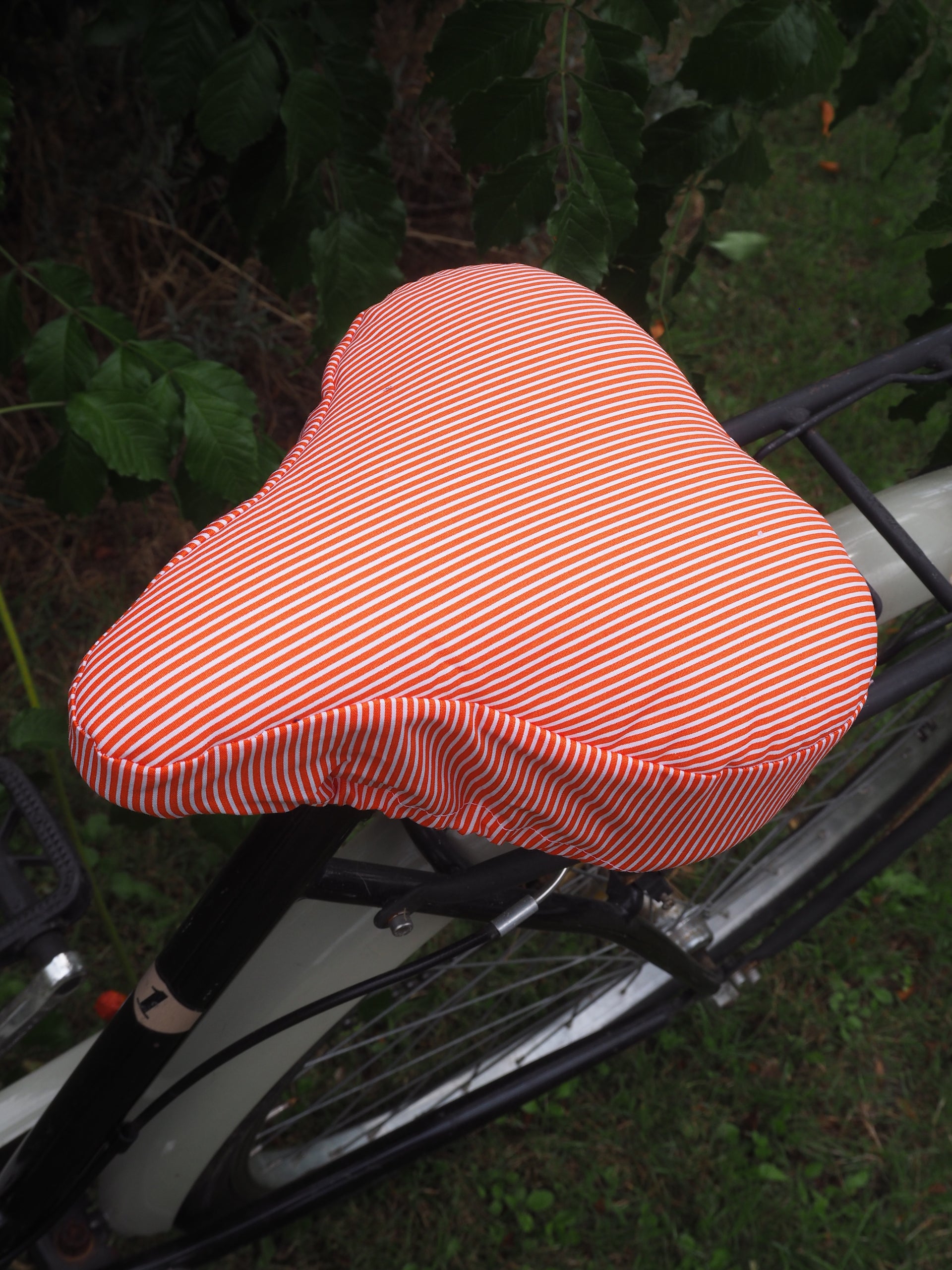 Grand Coussin De Selle Vélo Bikeroo Gel Rouge 10x11 Pouces - Confort Exercice