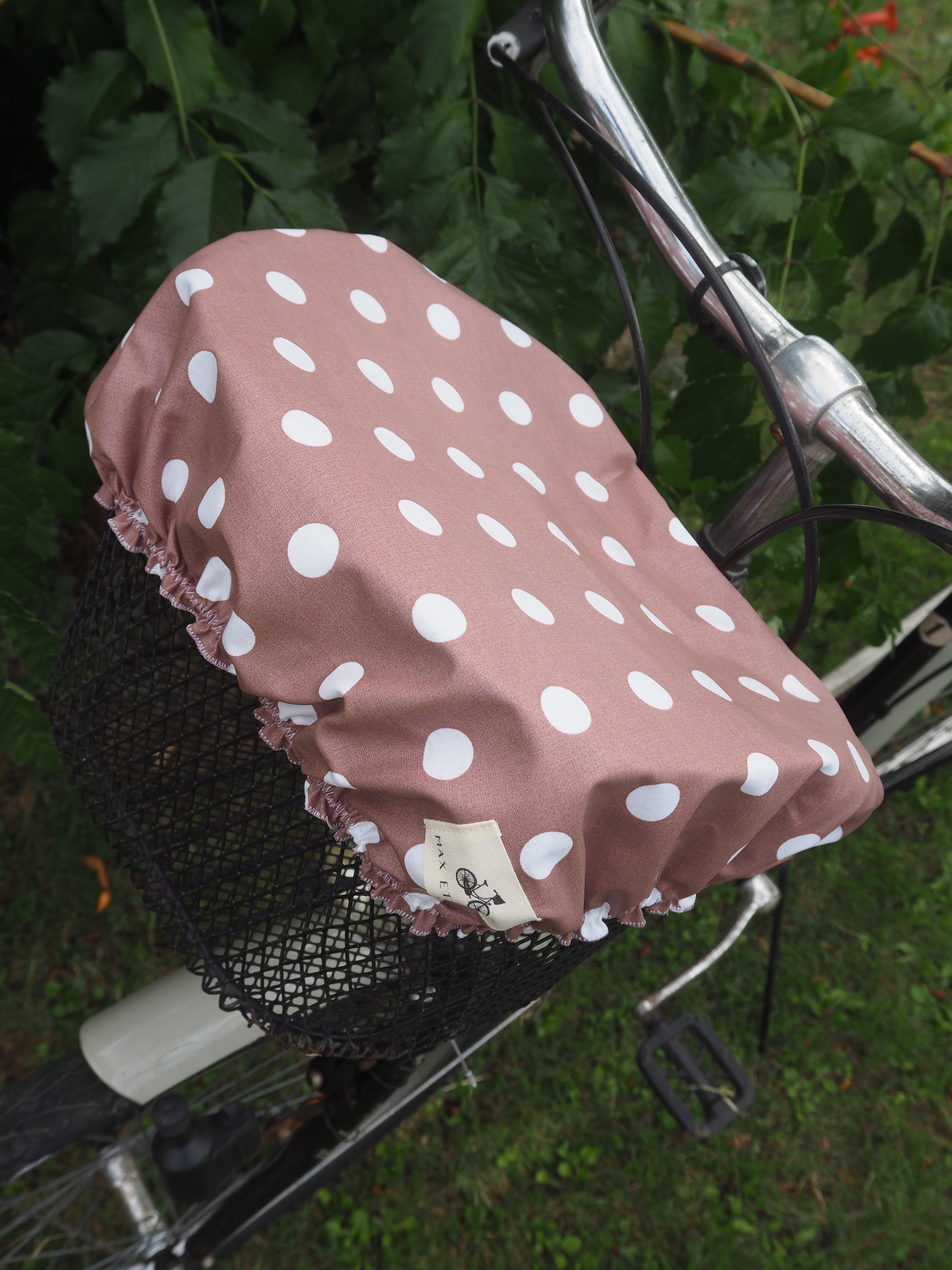 Les Paniettes – Housses de panier vélo imperméables