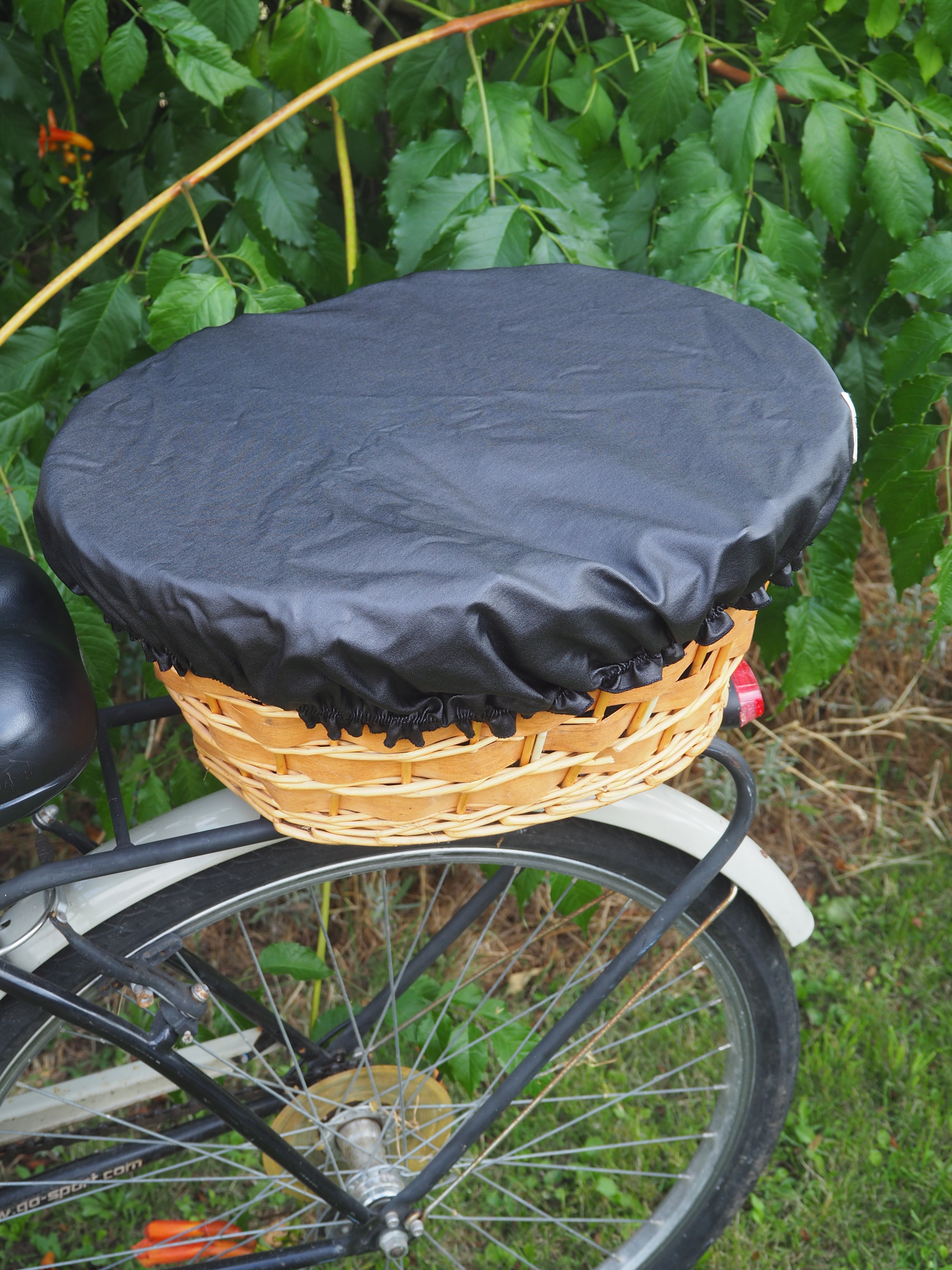 Les Paniettes – Housses de panier vélo imperméables